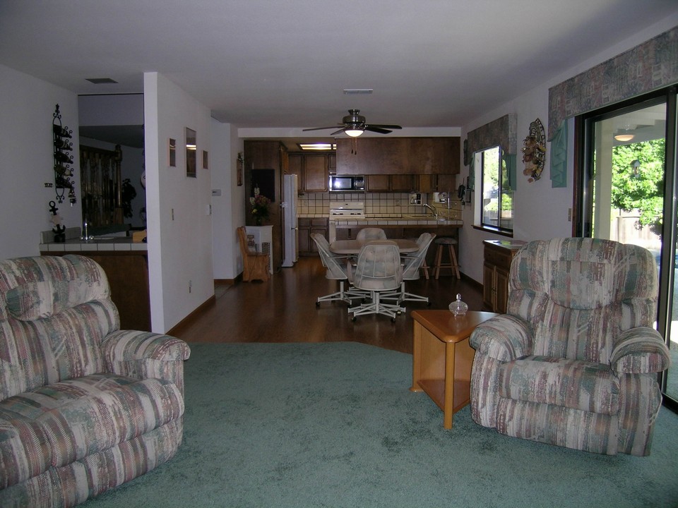 open area see how the kitchen, nook and family room flow together. perfect for entertaining.
